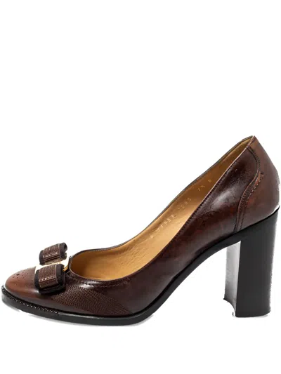Pre-owned Ferragamo 95mm Vara Block-heel Pumps In Brown