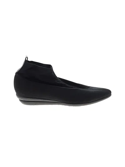 Pre-owned Ferragamo Ankle Boots In Black