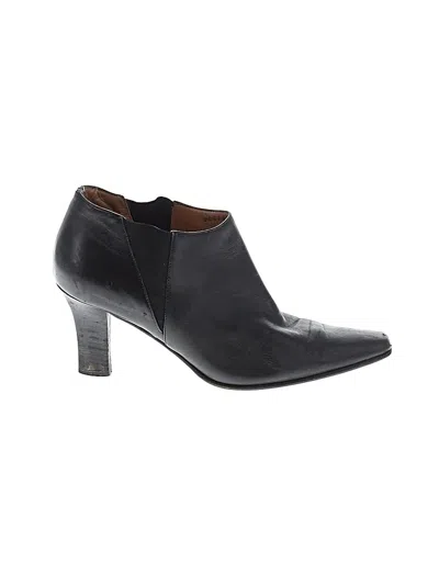 Pre-owned Ferragamo Ankle Boots In Black