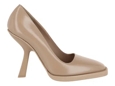 Pre-owned Ferragamo Anser X5 Leather Pumps (women's) Sneakers In Beige/white