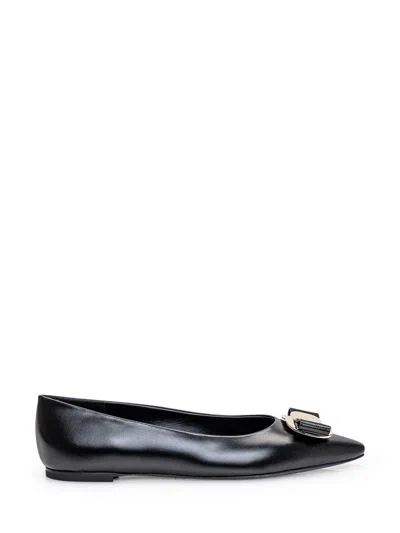 Ferragamo Zea Leather Ballerina Flats In Black