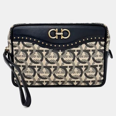 Pre-owned Ferragamo Beige Black Fabric Gancini Clutch In Sand