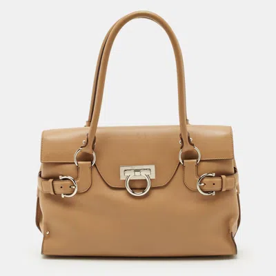 Pre-owned Ferragamo Beige Leather Gancio Tote In Sand