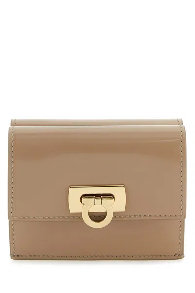 Ferragamo Beige Leather Wallet In Neutral