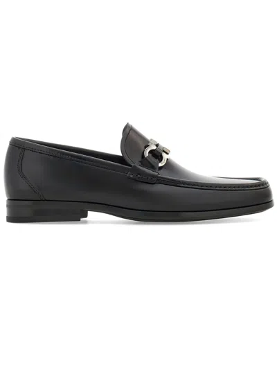 Ferragamo Men's Grained Leather Loafers With Gancini Hardware In Black