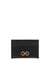 FERRAGAMO BLACK CARD-HOLDER WITH GANCINI DETAIL IN HAMMERED LEATHER WOMAN