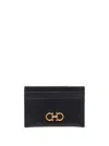 FERRAGAMO BLACK CARD-HOLDER WITH GANCINI DETAIL IN HAMMERED LEATHER WOMAN