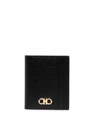 Ferragamo Men Hammered Leather Gancini Bi-fold Card Holder In Black