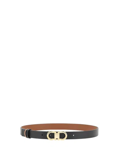 Ferragamo Gancini Hammered Leather Reversible Belt In Black