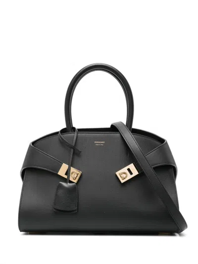 FERRAGAMO BLACK HUG LEATHER TOTE BAG