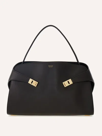 FERRAGAMO BLACK HUG SHOULDER BAG