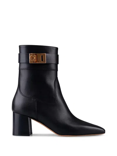 FERRAGAMO BLACK LEATHER ANKLE BOOTS