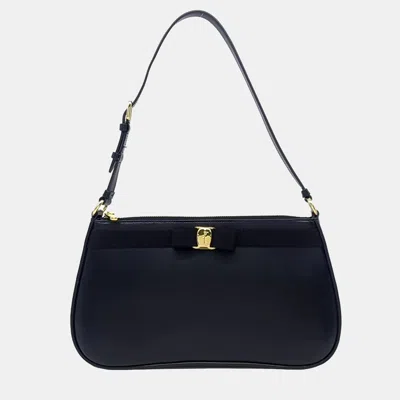 Pre-owned Ferragamo Black Leather Barra Shoulder Bag
