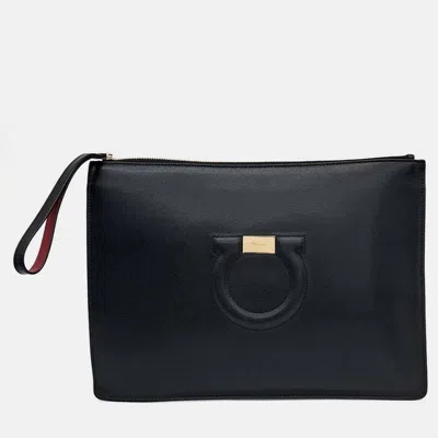 Pre-owned Ferragamo Black Leather Gancini Clutch