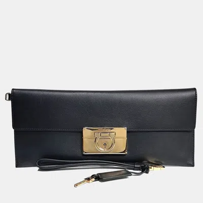 Pre-owned Ferragamo Black Leather Gancini Clutch
