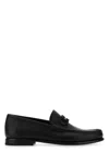Ferragamo Black Calf Leather Flat Shoes In Black