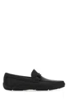 Ferragamo Black Solid Loafers In Nero