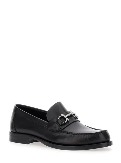 FERRAGAMO BLACK LOAFERS WITH GANCINI ON THE FRONT IN LEATHER MAN