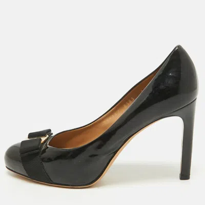 Ferragamo Black Patent Leather Vara Bow Pumps In Multi