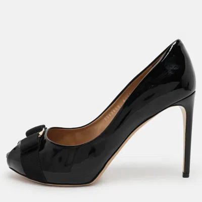 Pre-owned Ferragamo Black Patent Leather Vara Bow Pumps Size 40