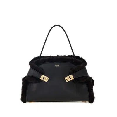 FERRAGAMO FERRAGAMO BLACK SHOULDER BAGS WOMEN