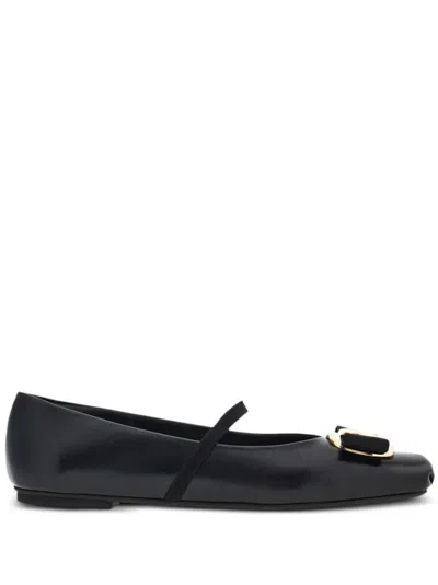 Ferragamo Ruffle Pointed Toe Ballerina Shoes In Black