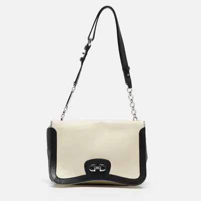 Pre-owned Ferragamo Black/off White Leather Gancini Shoulder Bag