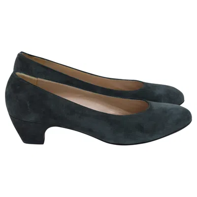 Ferragamo Block-heel Pumps In Olive Suede In Green