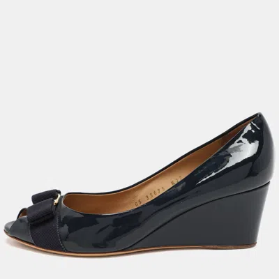Ferragamo Blue Patent Leather Vara Bow Wedge Pumps
