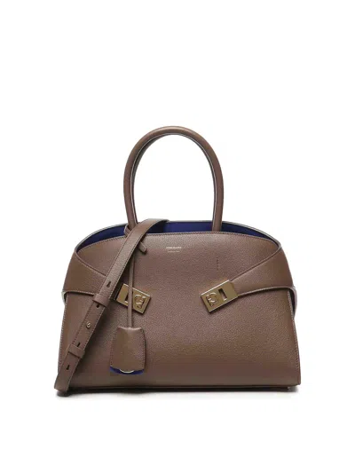 FERRAGAMO TWO-TONE HUG HANDBAG (M)