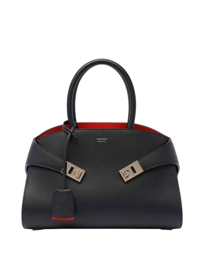 FERRAGAMO BLACK HUG HANDBAG