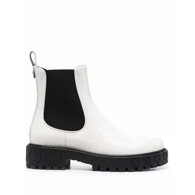 Ferragamo Bootie In White
