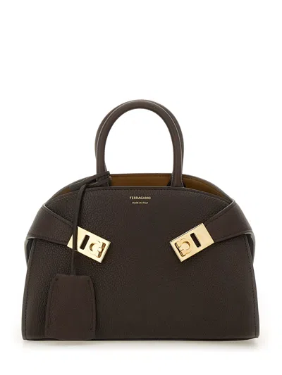 Ferragamo Borsa "hug" Xs In Black