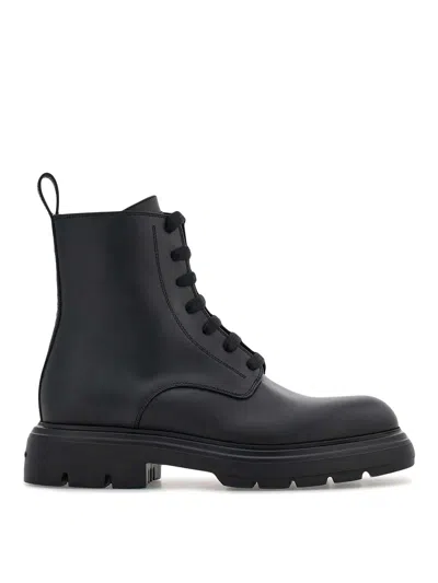 Ferragamo Dionne Leather Ankle Boots In Negro