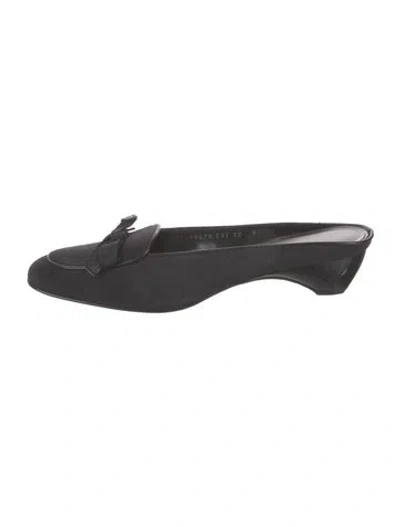 Pre-owned Ferragamo Bow Accents Mules In Black