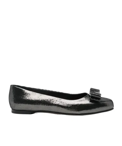 Ferragamo Bow Ballet Shoes In Black