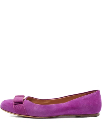 Pre-owned Ferragamo Bow-embellished Suede Flats In Purple