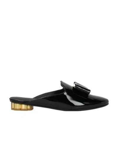 Ferragamo Bow Logo Muller Shoes In Black