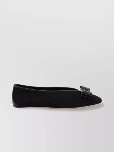 Ferragamo Bow Textured Fabric Ballerina Shoes In Black