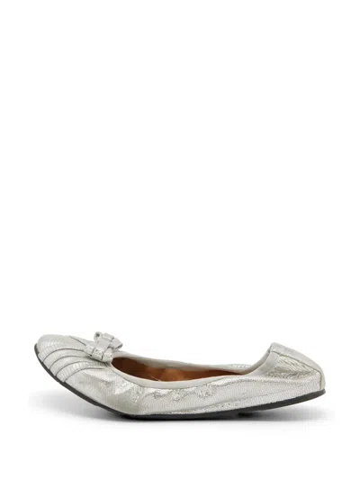 Pre-owned Ferragamo Bow-detail Metallic Ballet Flats In Silver