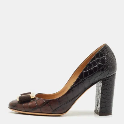 Pre-owned Ferragamo Brown Alligator Leather Vara Bow Block Heel Pumps Size 39.5