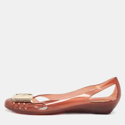 Pre-owned Ferragamo Brown Jelly Bermuda Flats Size 36.5