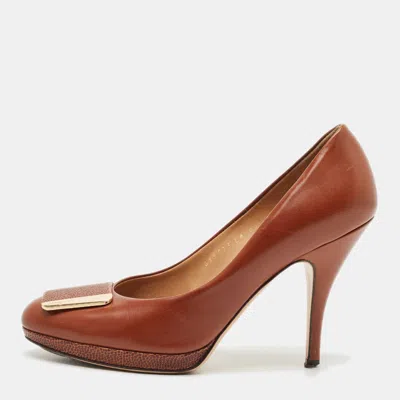 Pre-owned Ferragamo Brown Leather Buckle Detail Pumps Size 39