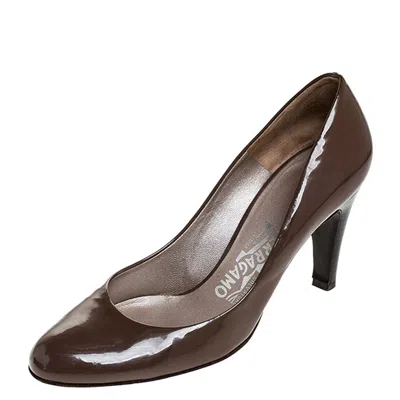 Ferragamo Brown Patent Leather Wooden Heel Pumps
