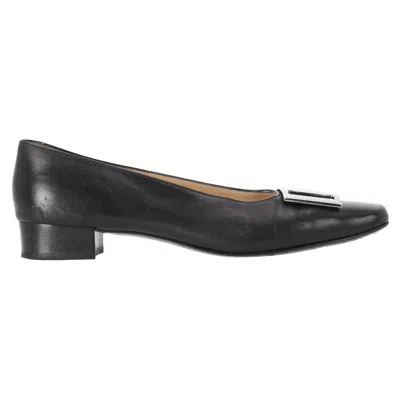 Ferragamo Buckle Detail Pumps In Black Leather