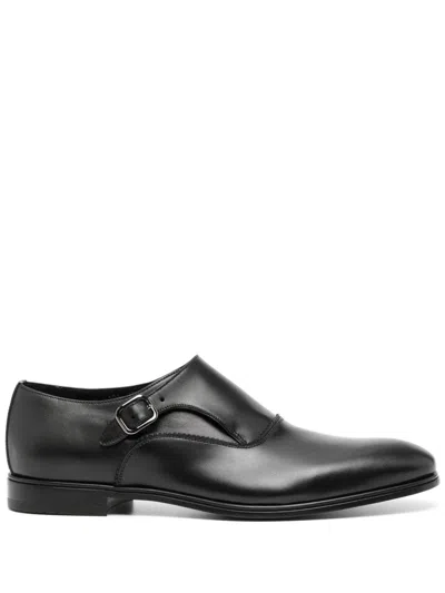 Ferragamo Buckle Fastening Loafer In Black
