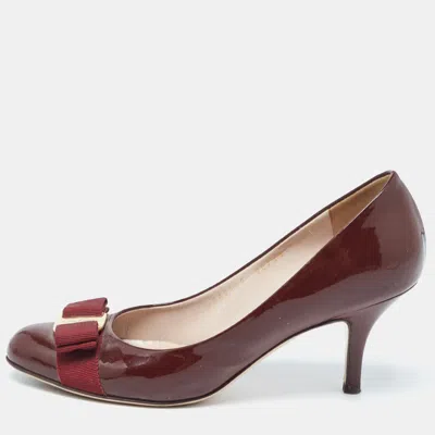 Ferragamo Burgundy Patent Vara Bow Pumps In Brown