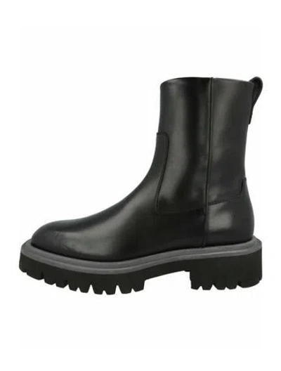 Pre-owned Ferragamo Calf Leather Ankle Boots W/ Tags In Black