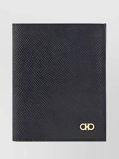Ferragamo Calfskin Bi-fold Credit Card Case Billfold In Black
