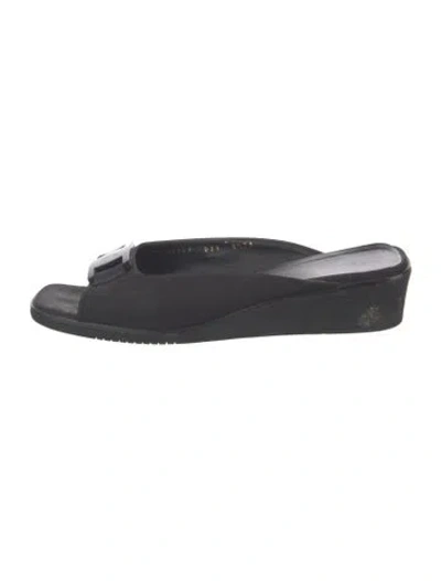 Pre-owned Ferragamo Canvas Mules In Black